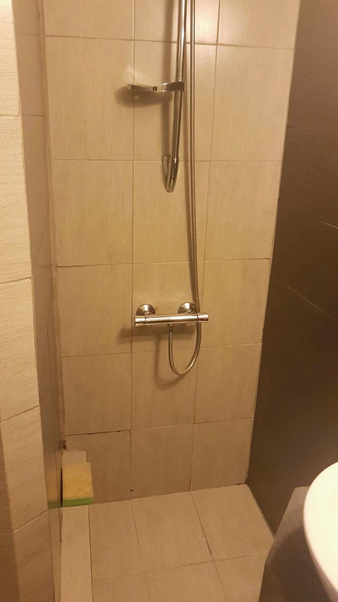 Ts-George'S Apartments By The Airport Markópoulon Екстериор снимка