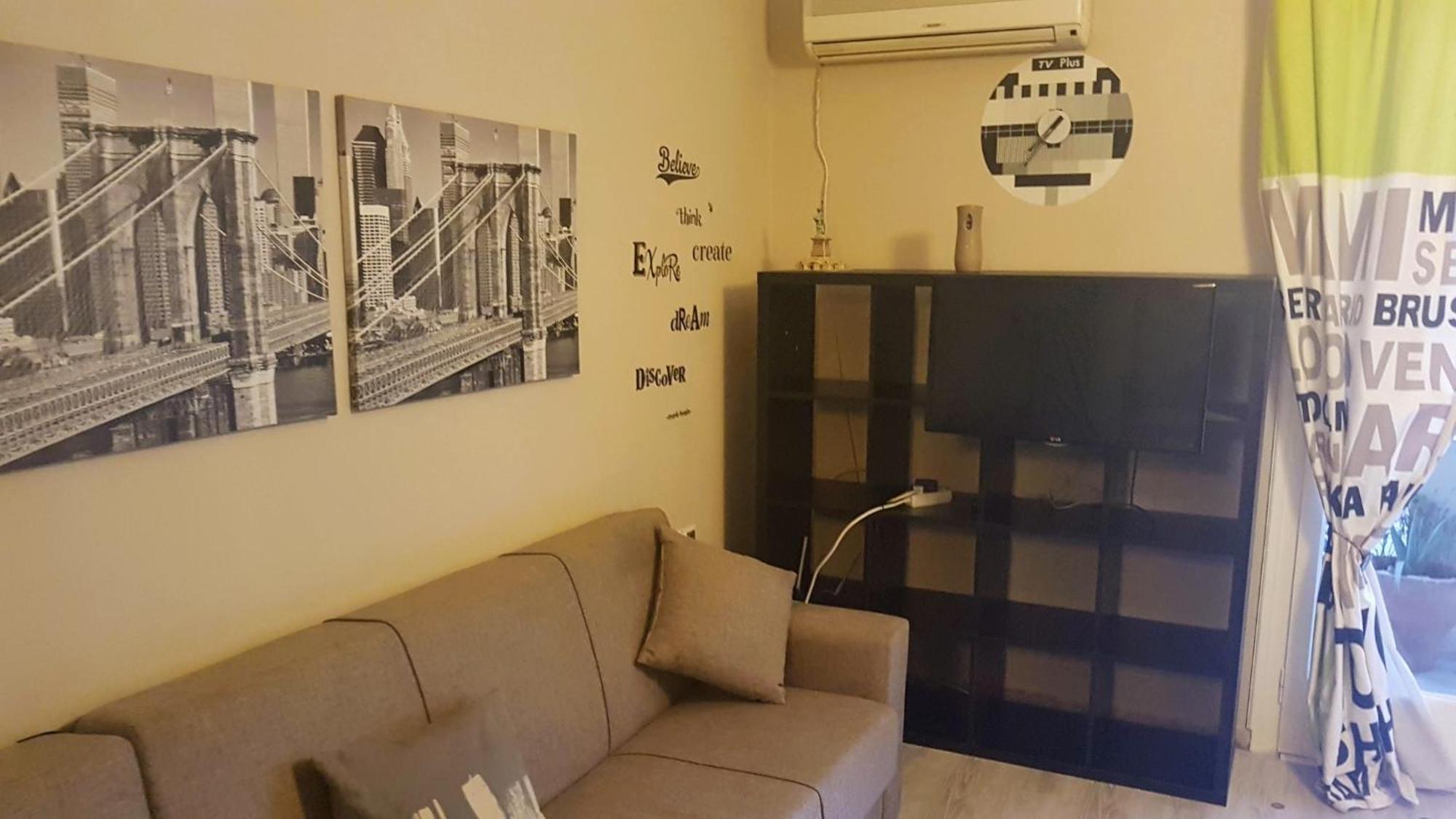 Ts-George'S Apartments By The Airport Markópoulon Екстериор снимка