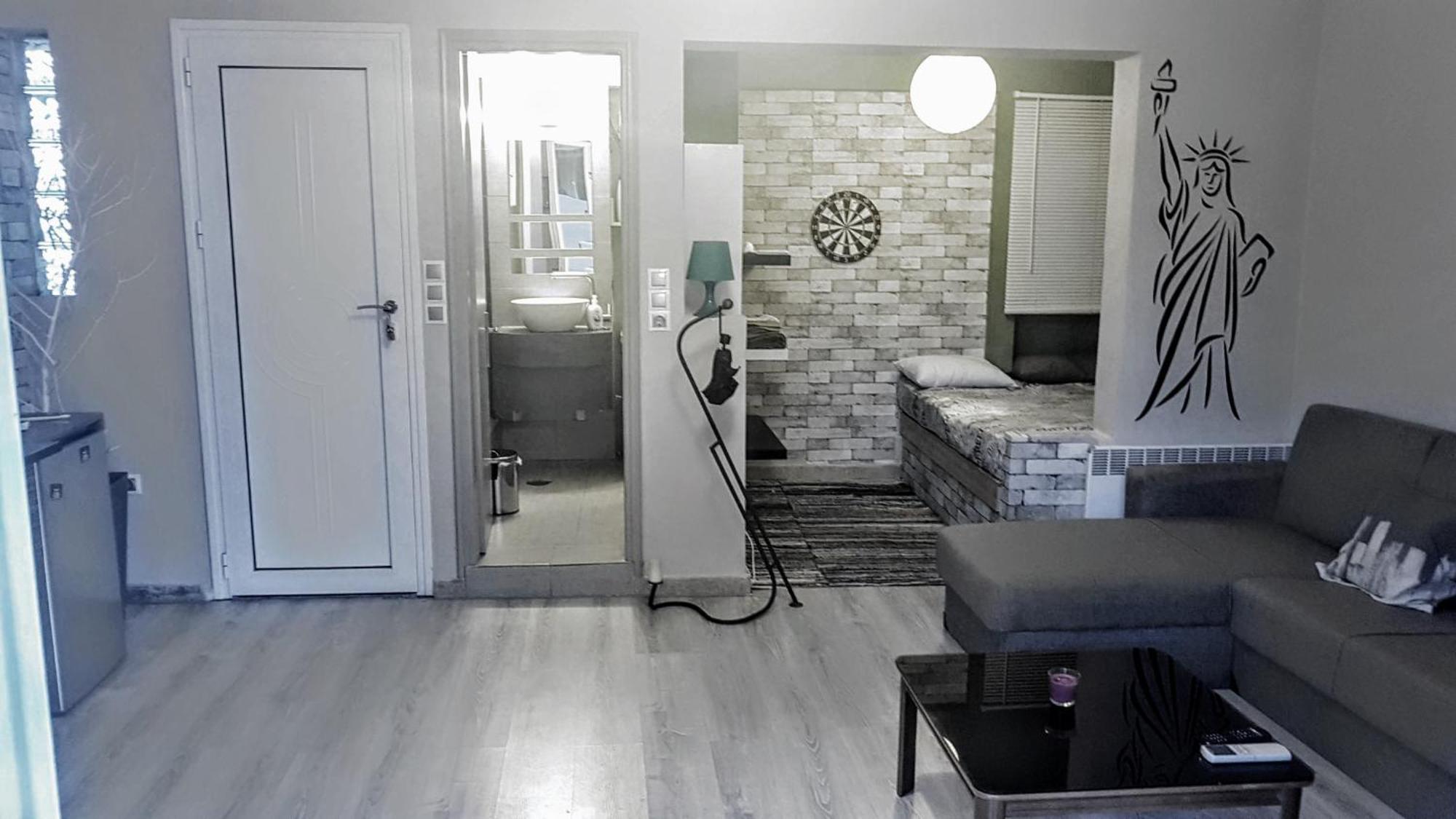 Ts-George'S Apartments By The Airport Markópoulon Екстериор снимка