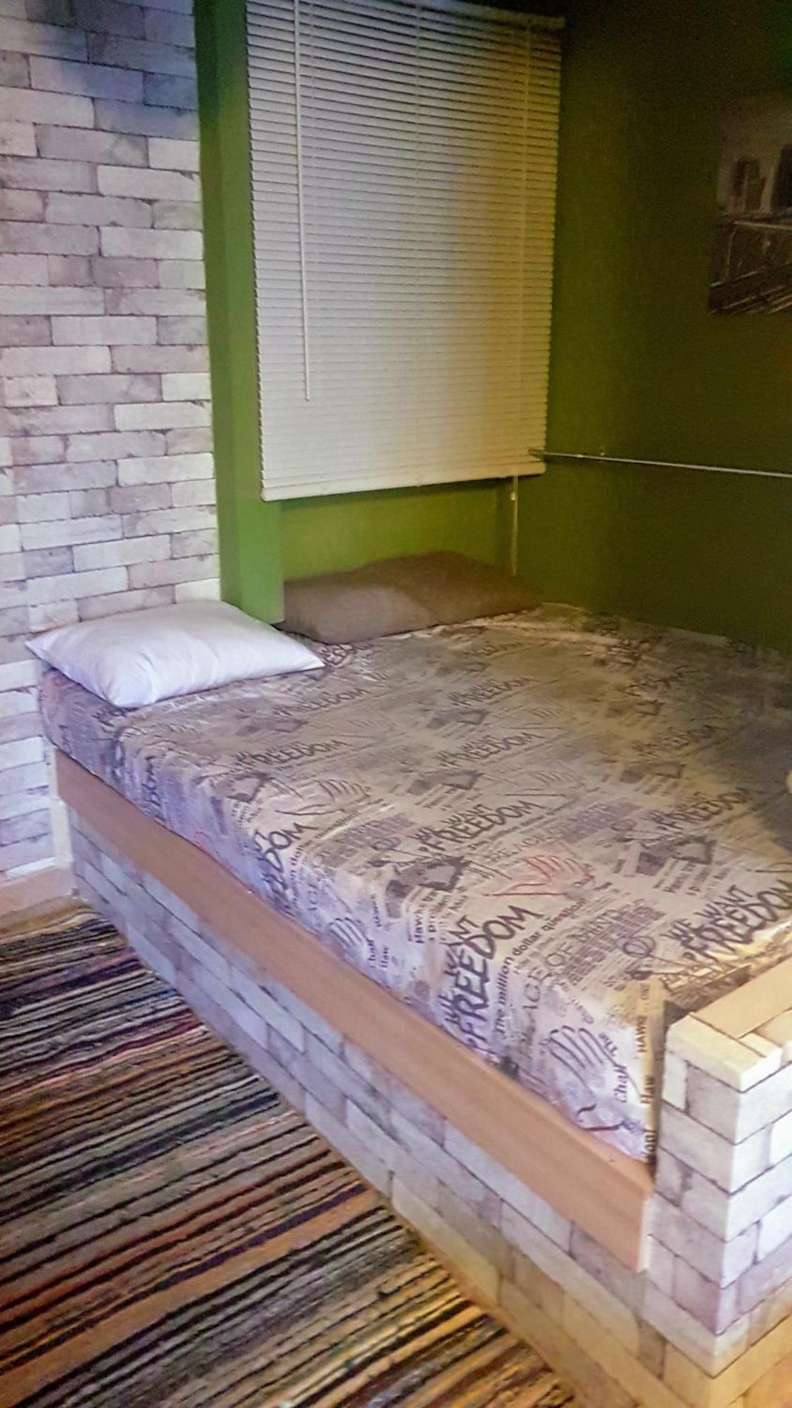 Ts-George'S Apartments By The Airport Markópoulon Екстериор снимка