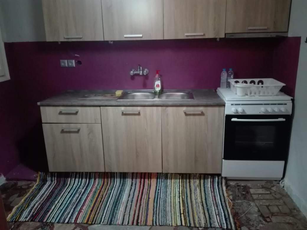 Ts-George'S Apartments By The Airport Markópoulon Екстериор снимка