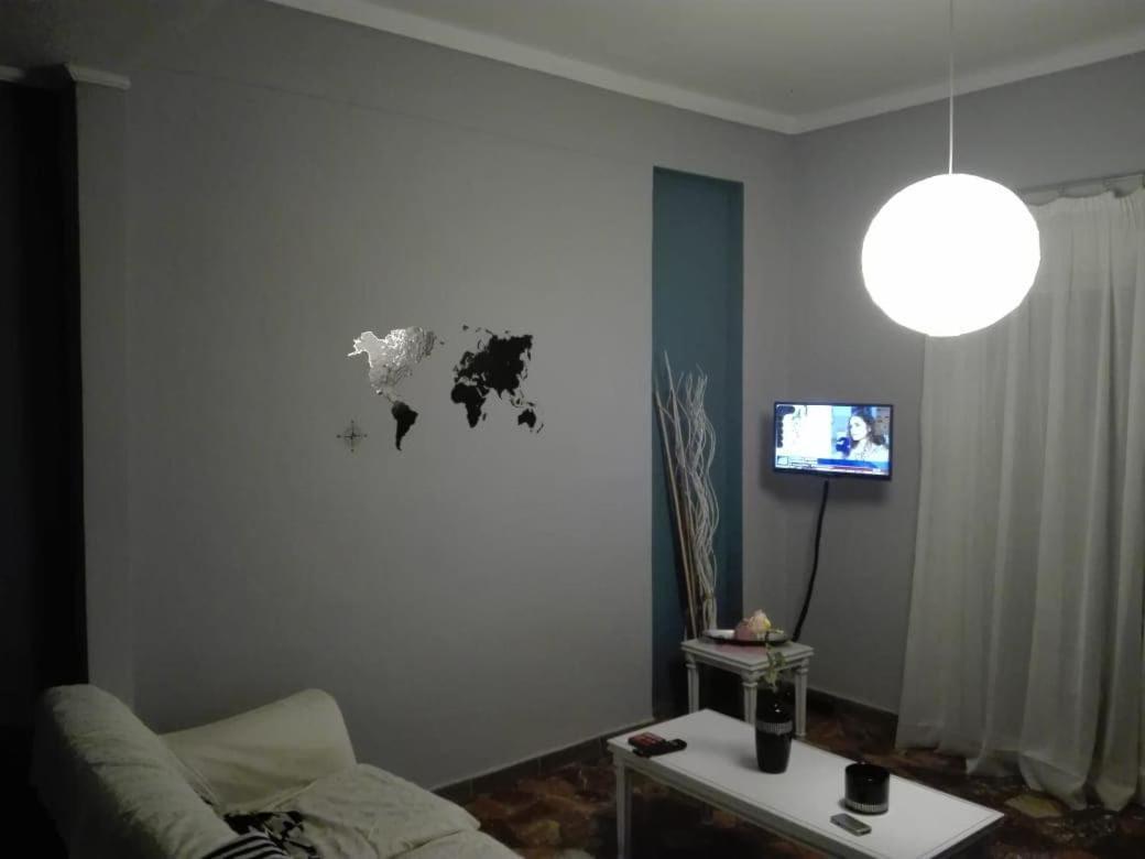 Ts-George'S Apartments By The Airport Markópoulon Екстериор снимка